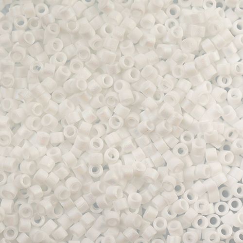 11/0 5.2g Vial White Matte (0351V)