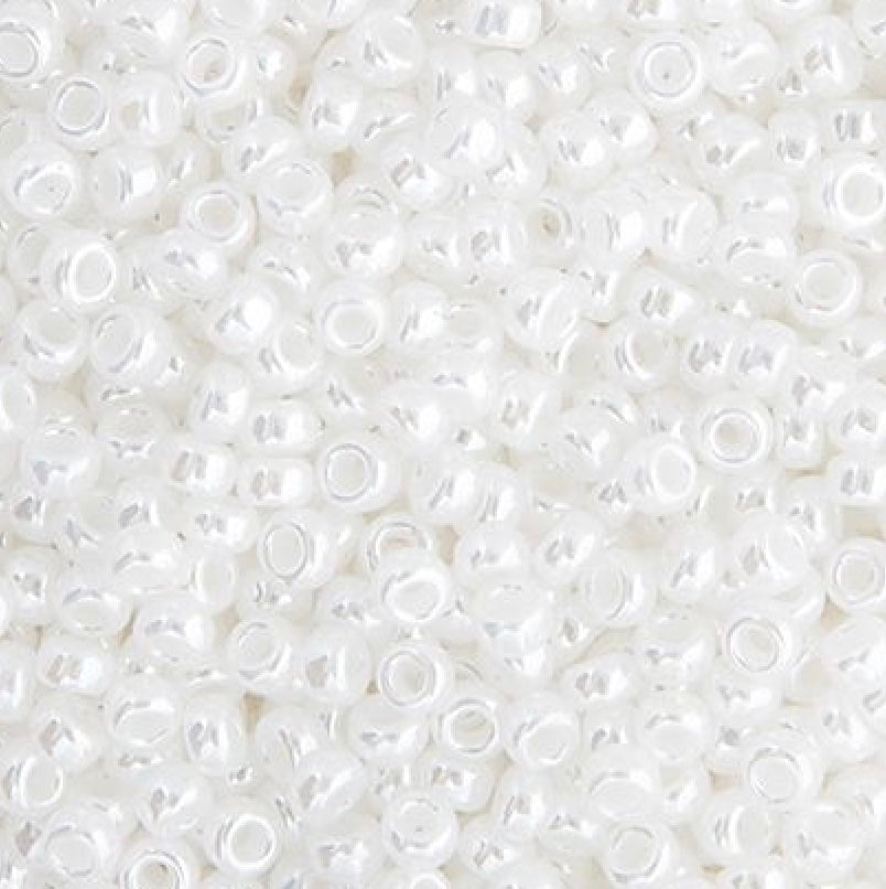 11/0 in White Pearl Ceylon 22g (0528V)