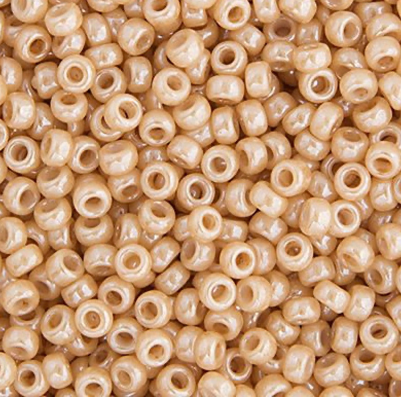 11/0 apx.22g Beige Glazed Luster (0593V)