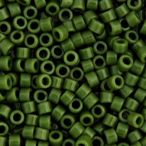 11/0 'Opaque Avocado' Green 5.2 grams (1135V)