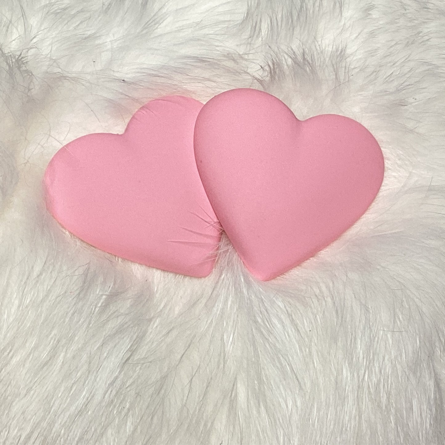 Pink heart cabs 28 mm (pair)