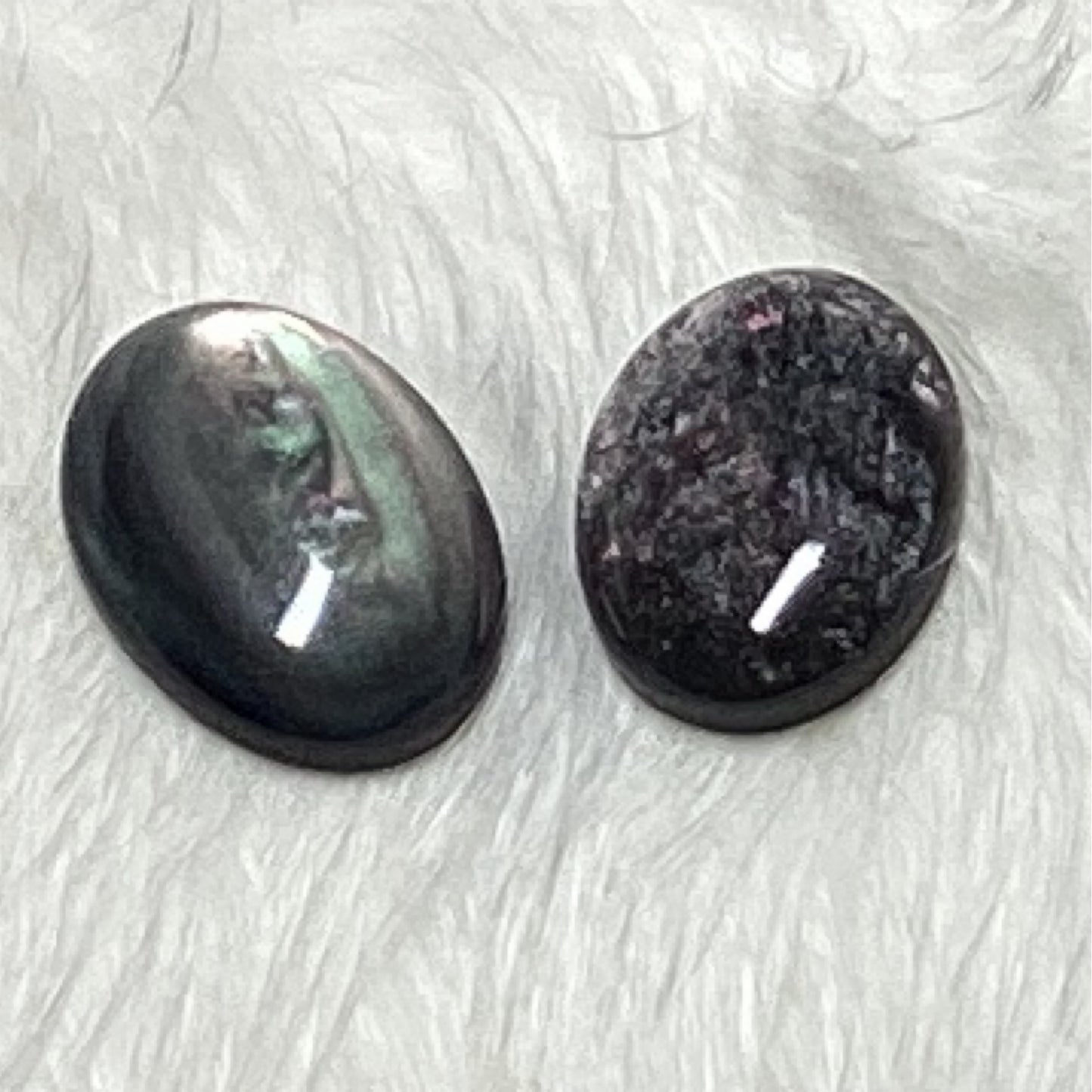 Black imitation shell cab
