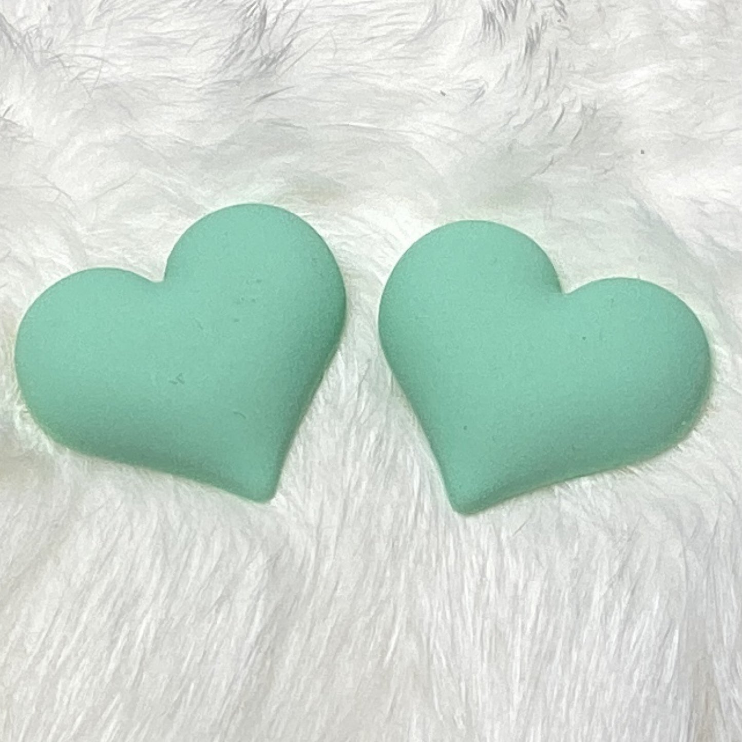 Aqua heart pastel cab 27 mm (pair)