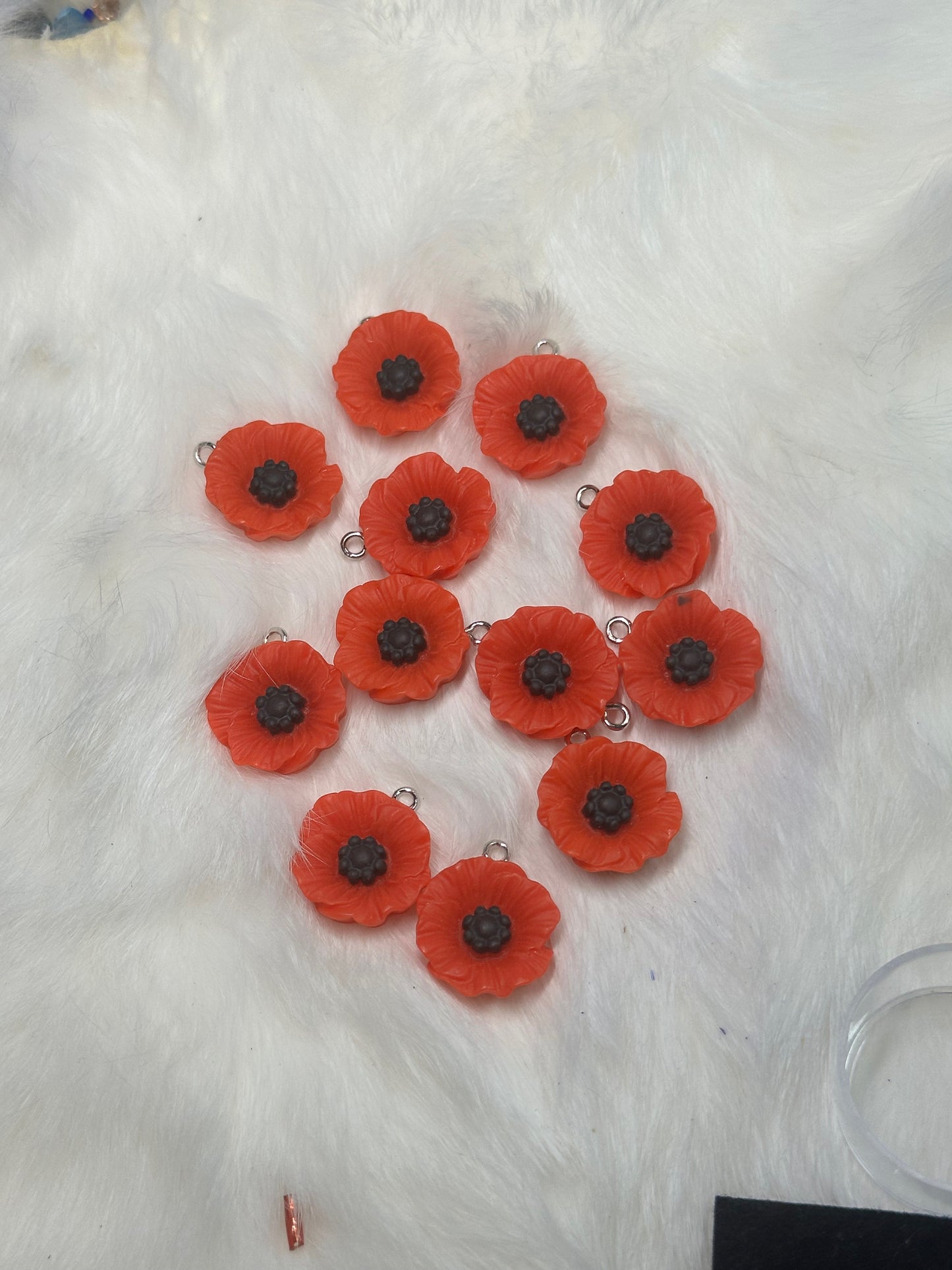 resin poppy (12pk)
