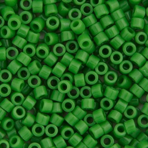 11/0 RD Green Pea Opaque 5.2g (0724V)