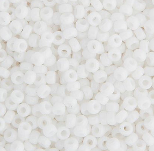11/0 apx.22g Chalk White Opaque (0402V)