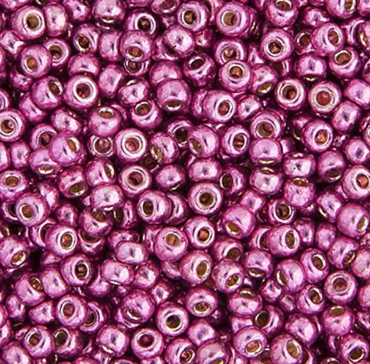 11/0 apx.22g Galvanized Duracoat Hot Pink (4210V)