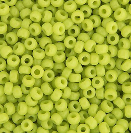 11/0 apx.22g Chartreuse Opaque (0416V)