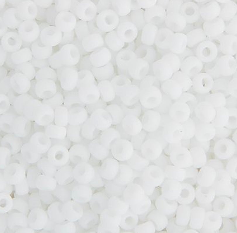 11/0 in Matte Chalk White Opaque (22g) (0402FV)