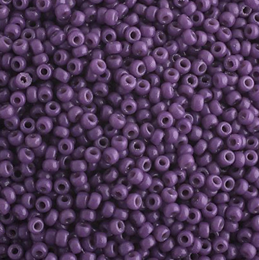 11/0 apx.22g Dark Orchid Opaque Duracoat (4490V)