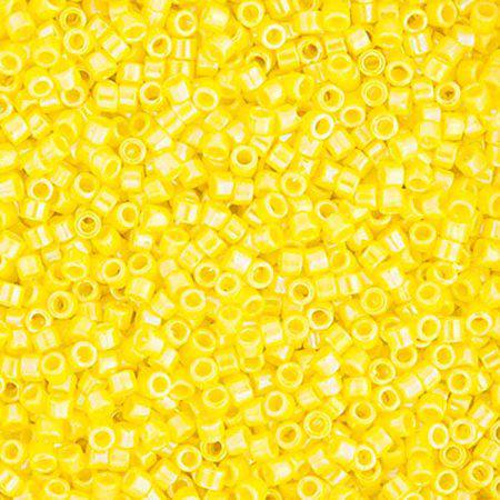 11/0 Delica 5.2g Yellow AB (0160V)