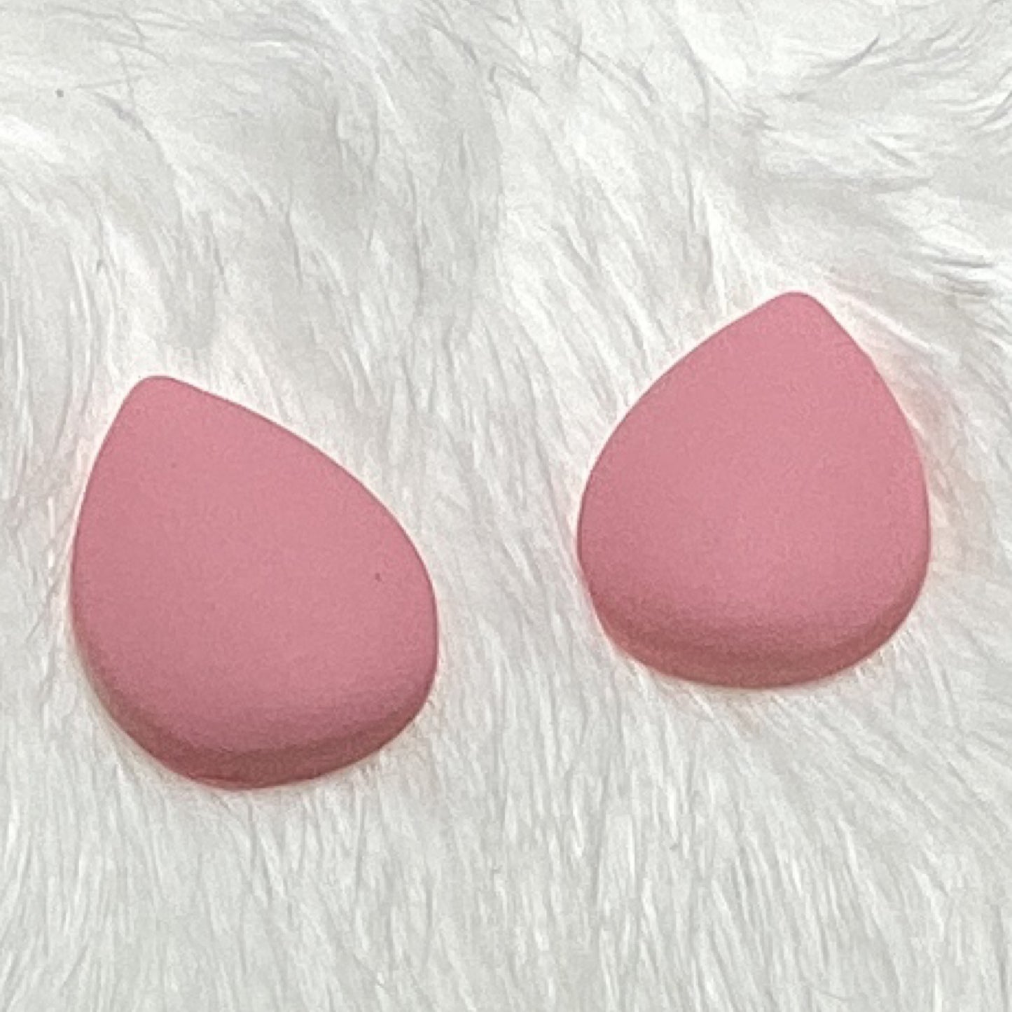 Pink pastel teardrop cabs 18 mm