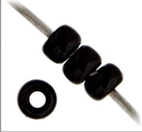 11/0 apx.22g Black Opaque (0401v)