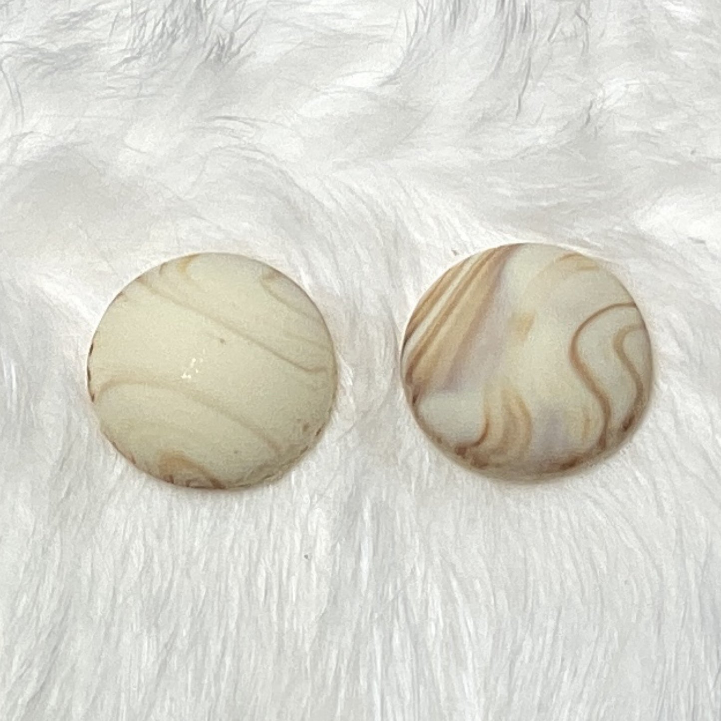 Matte marble cream cab 18mm (pair)