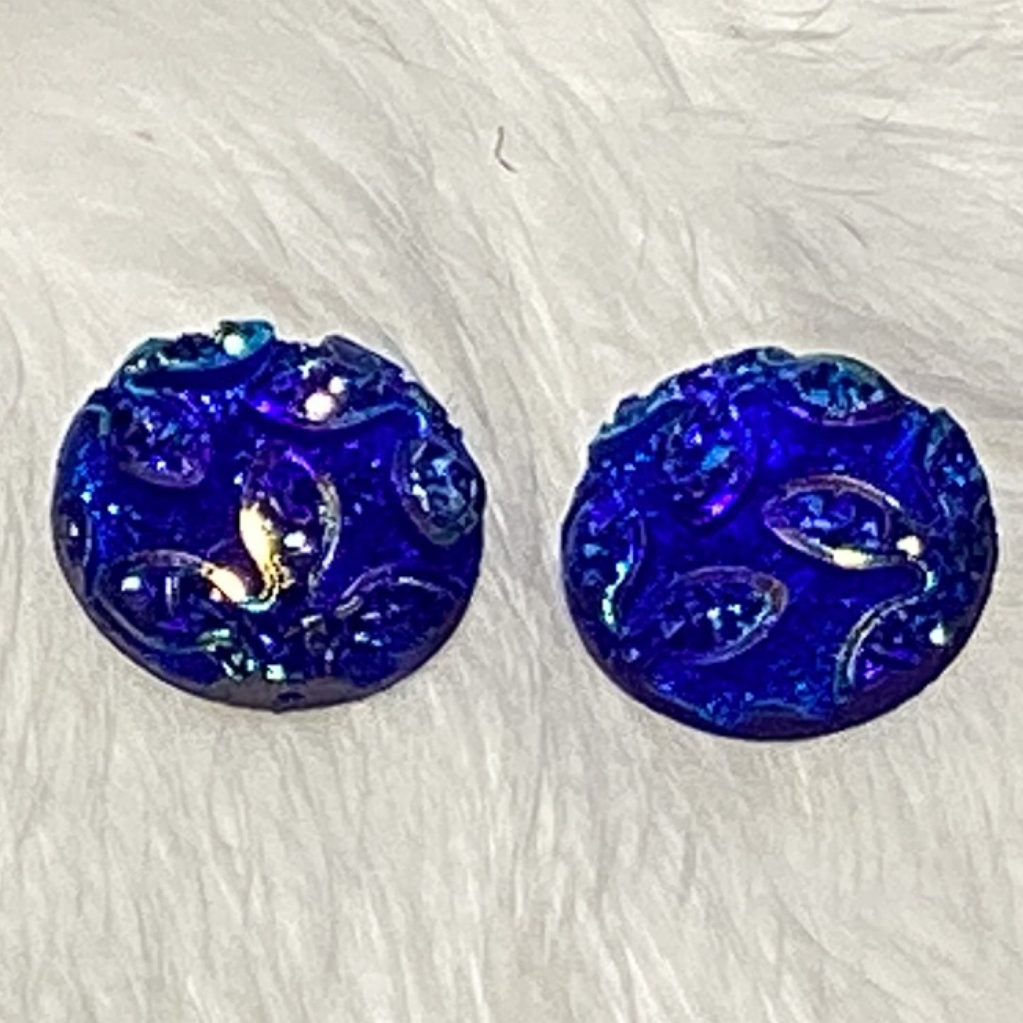 Blue flower cluster cabs