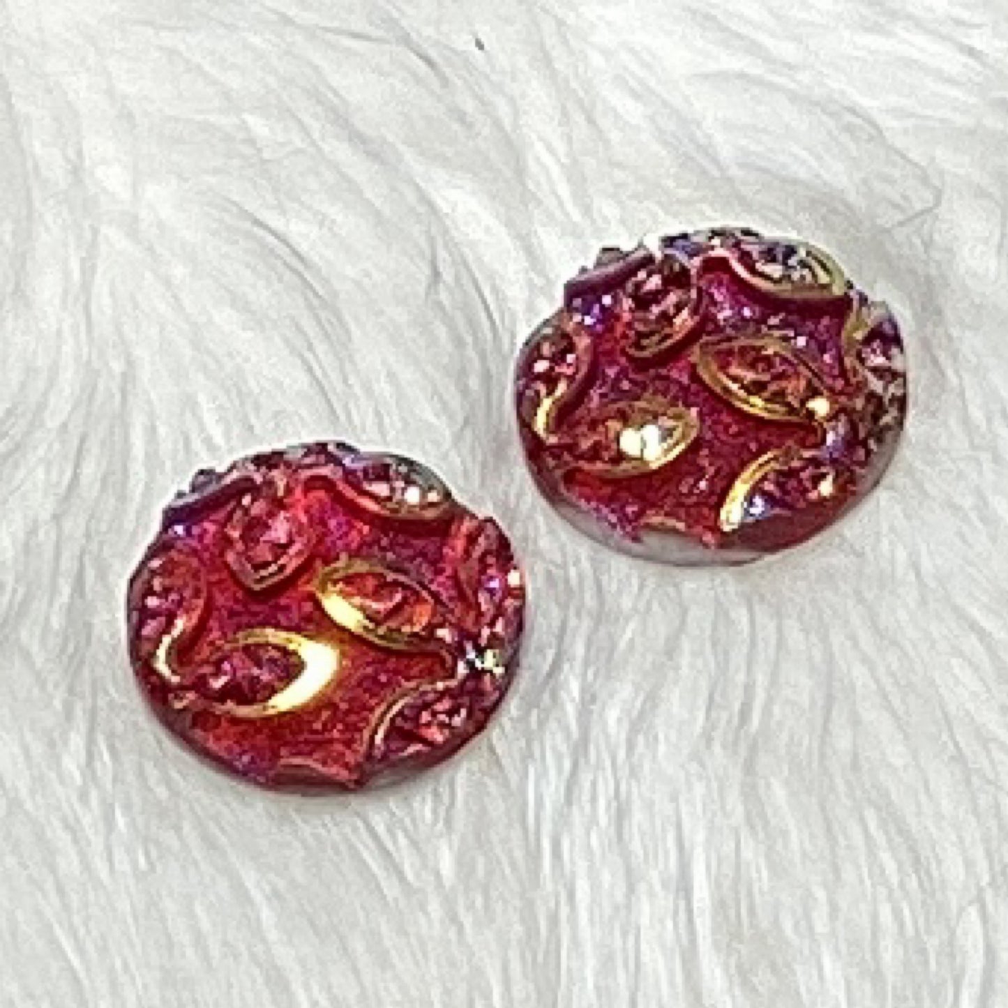 Red flower round cab 12mm