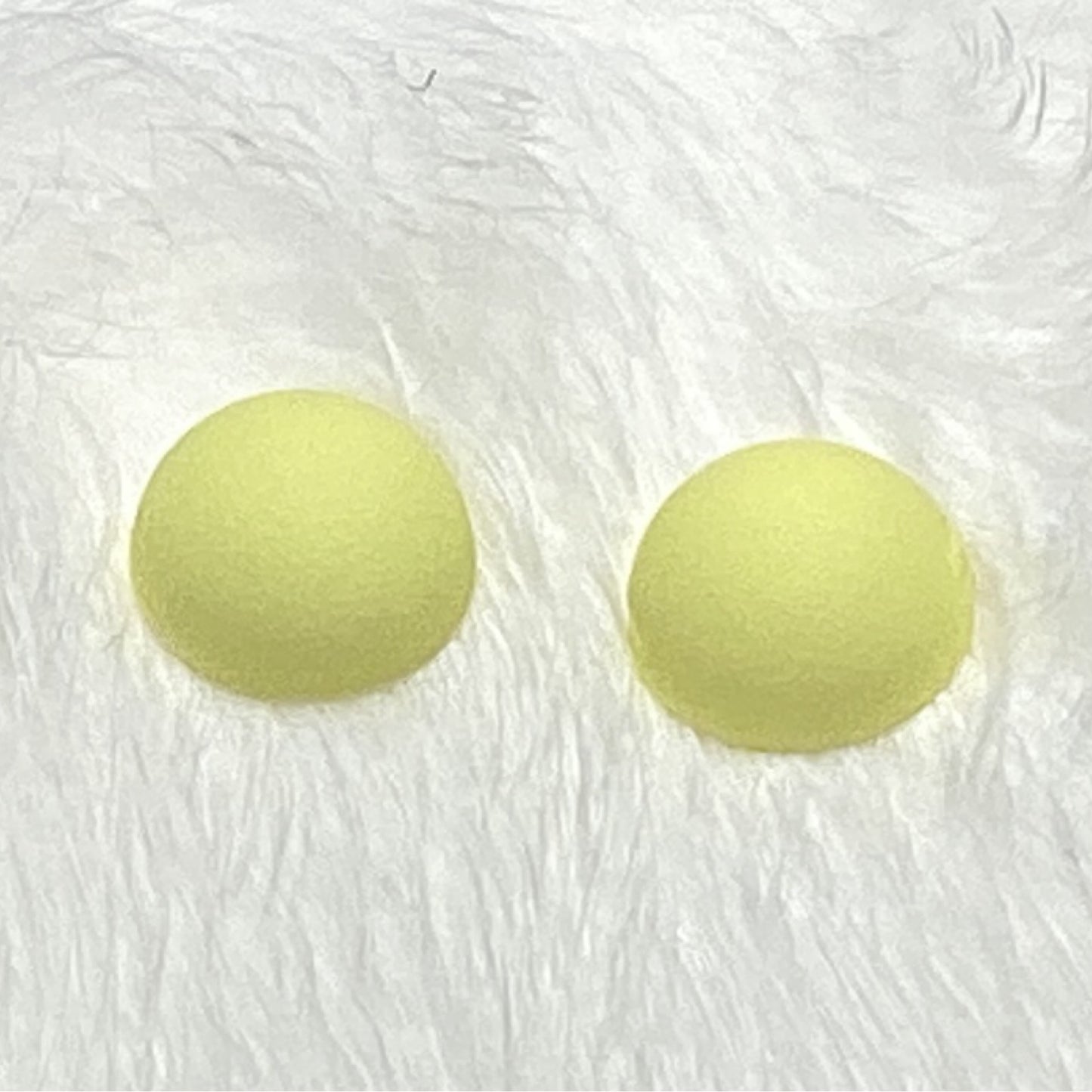 Yellow round pastel cabs 12 mm
