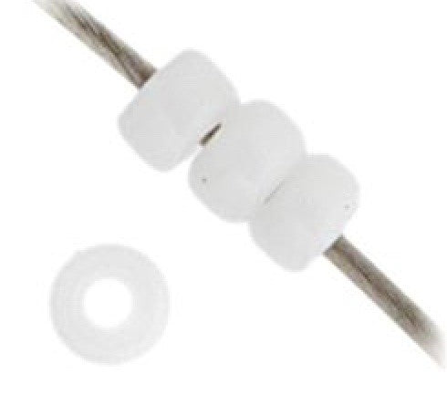 11/0 apx.22g Chalk White Opaque (0402V)