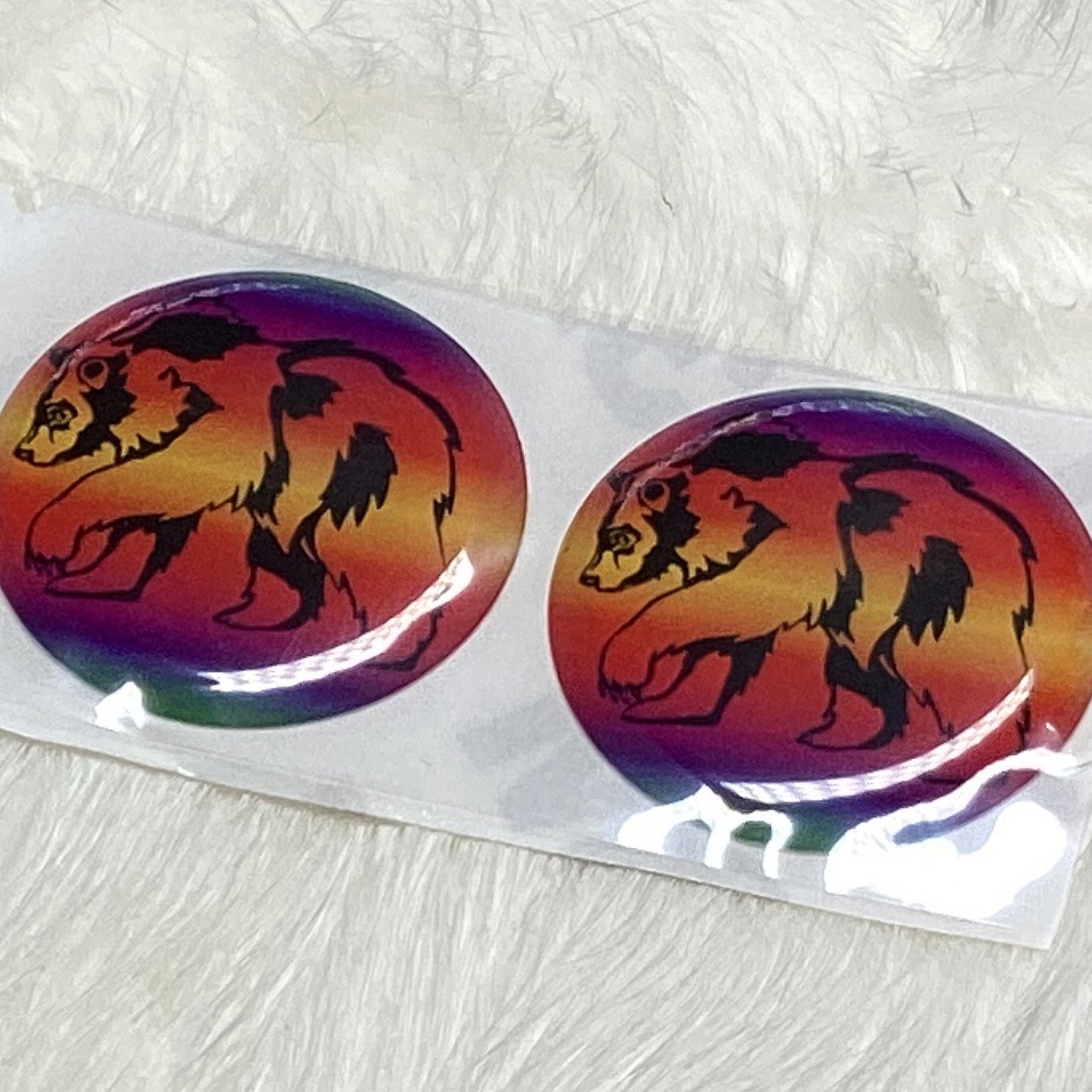 Bear walking epoxy cab 1 inch