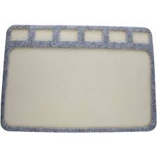 The Beadsmith Seed Bead Treasure Mat – 8” x 11” (20.3 x 27.9cm) – Soft Surface, 6 Compartments, Raised Border – Perfect for Working on Seed Bead Projects, Beading