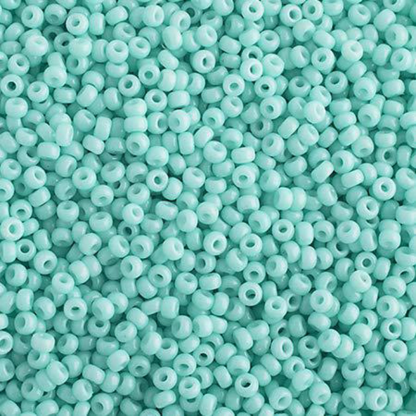 11/0 apx.22g Aquamarine Opaque Duracoat (4472V)
